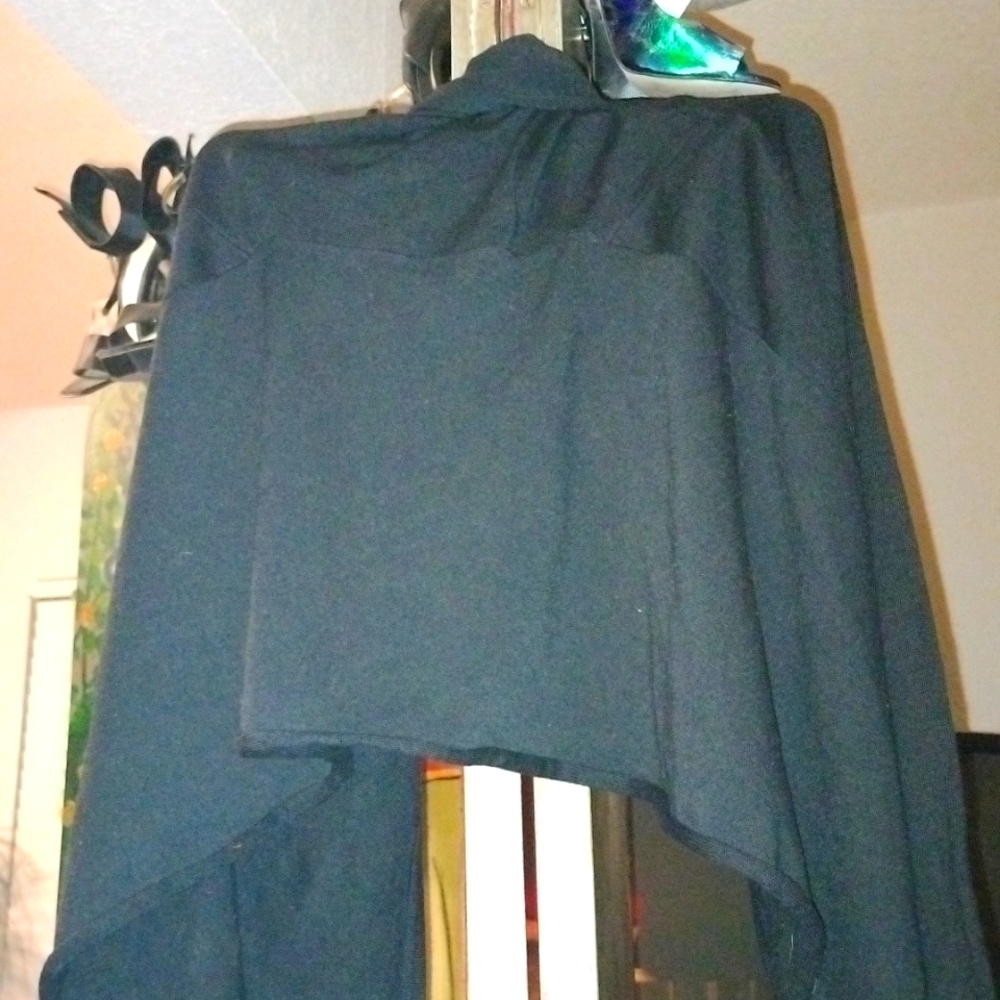 Cropped Wrap Shawl